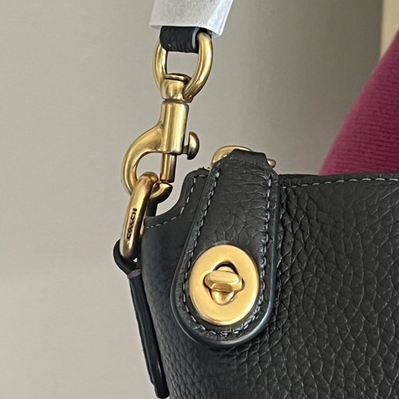 Authentic Coach Pebble Black Leather Cara Satchel - Picture 3 of 14